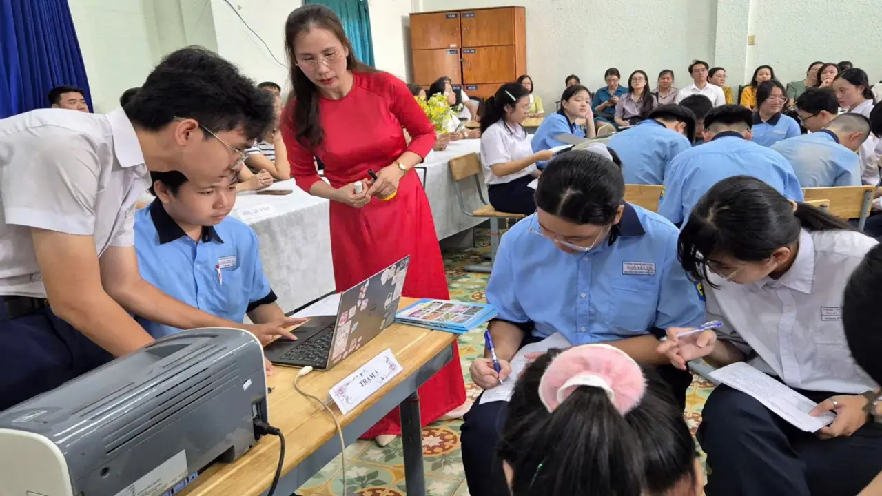 Đổi mới tiết học, nâng cao năng lực số cho học sinh