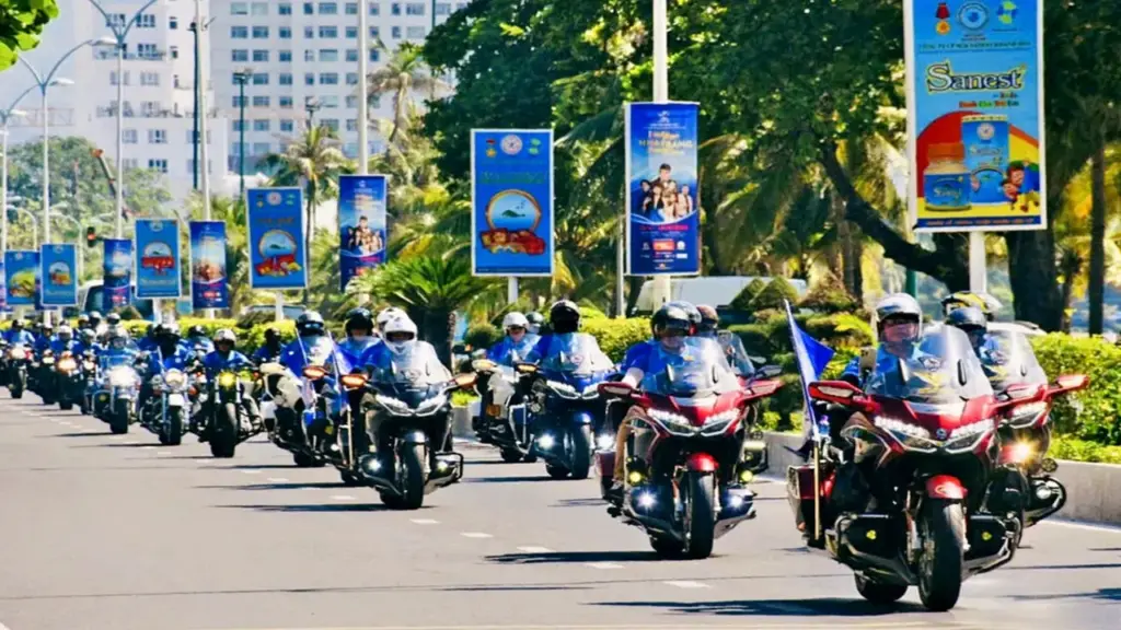 Hơn 2.000 người đam mê mô tô hội tụ ở lễ hội xe phân khối lớn châu Á - Thái Bình Dương ở Nha Trang