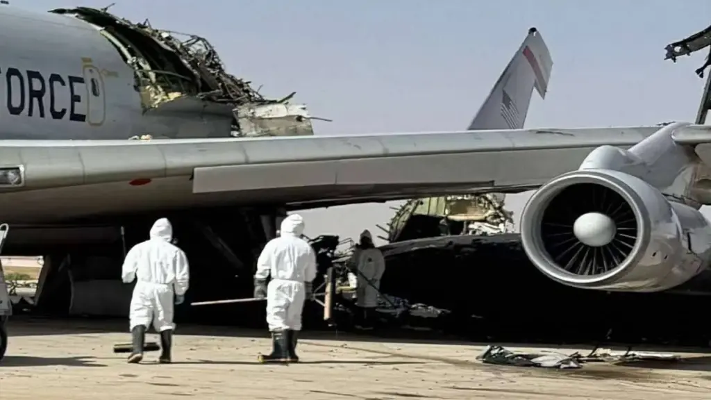 Iran có thể đã đánh trúng hai 'máy bay mắt thần' của Mỹ