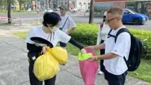 Người đàn ông Nhật 10 năm nhặt rác ở TP HCM