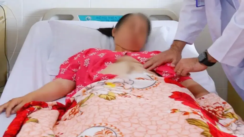 Nửa đêm, 2 bệnh viện ở TPHCM cấp cứu người phụ nữ mang thể thai cực hiếm