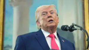 Ông Trump tiếp tục dọa 'xóa sổ toàn bộ' nhà máy điện của Iran