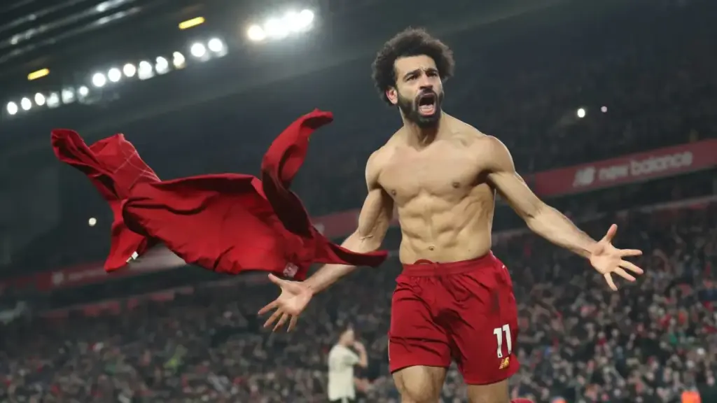 Salah được khuyên học theo Ronaldo thay vì Messi