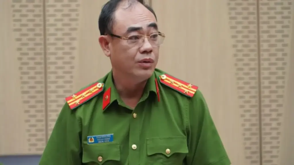 Bộ Công an nói về những nghiên cứu trước khi bán pháo hoa nổ ra thị trường