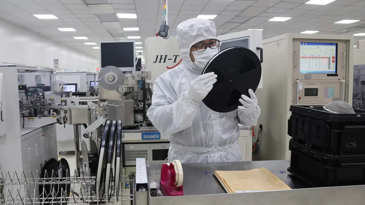 Các hãng chip Trung Quốc đạt doanh thu kỷ lục