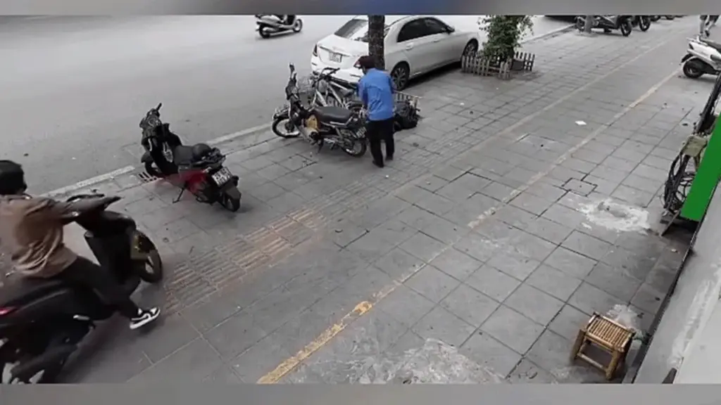 Cảnh lấy nhầm xe máy '100 năm mới gặp 1 lần'