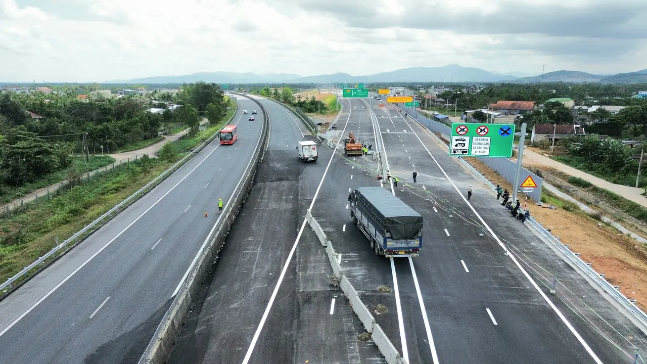 Cao tốc Quảng Ngãi - Hoài Nhơn vẫn lỡ hẹn, chưa thể thông xe