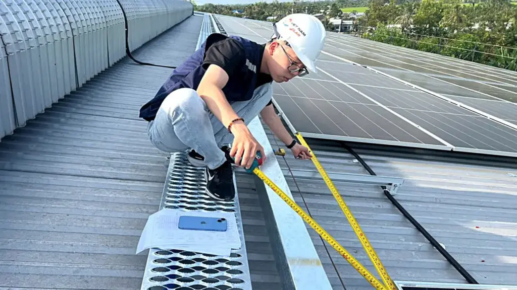 Chào mời lắp điện mặt trời lại sôi động đủ gói giá, người dân thắc thỏm chất lượng