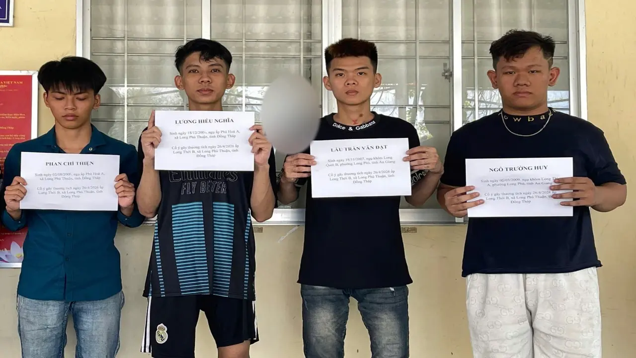 Chém kẻ thù không trúng, quay sang gây thương tích cho người khác
