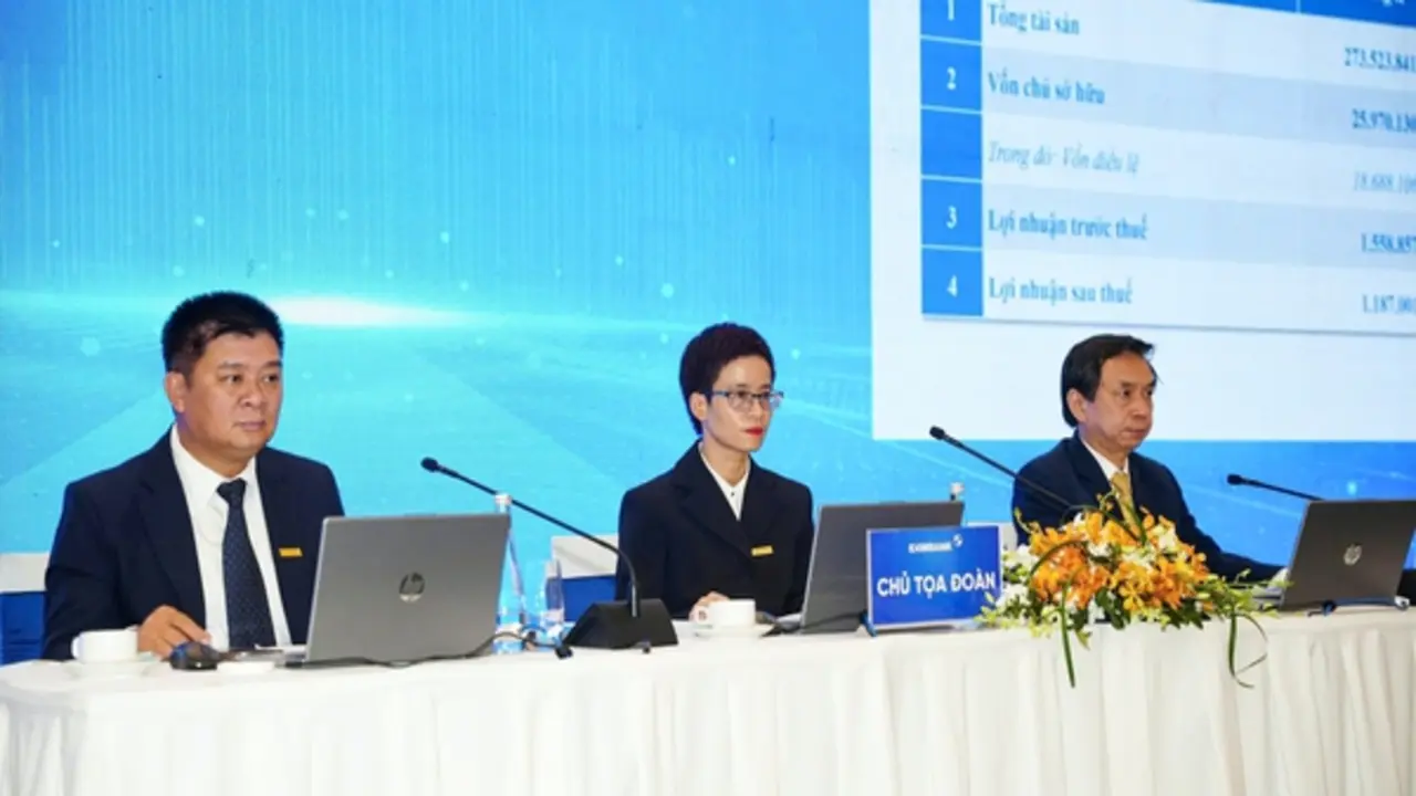 Cổ đông chất vấn vai trò của cổ đông lớn, Eximbank khẳng định không can thiệp điều hành
