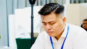 Cơ hội để Lại Lý Huynh đuổi kịp huyền thoại cờ tướng Trềnh A Sáng