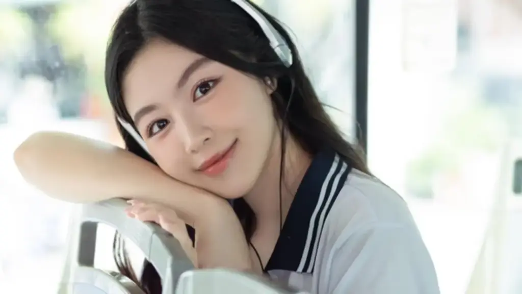 Cuộc sống của con gái Quyền Linh giữa lúc gây xôn xao