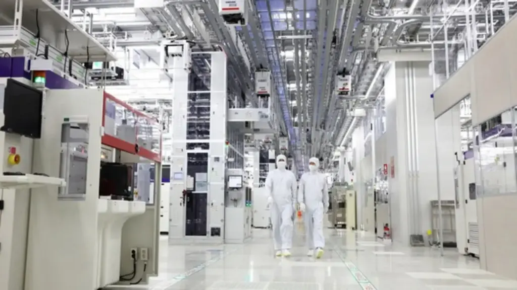 Cựu kỹ sư Samsung 'bán đứng' bí mật chip sang Trung Quốc