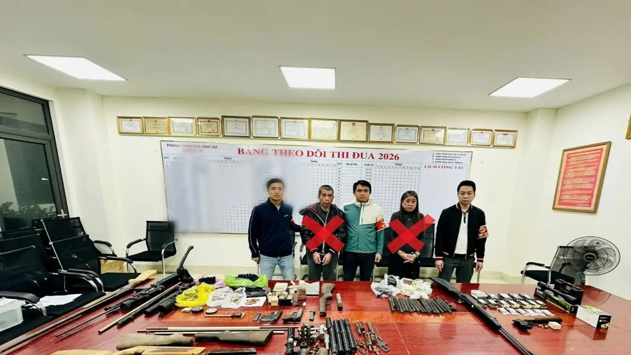 Cựu vận động viên bắn súng điều hành 'công xưởng' chế tạo súng đạn