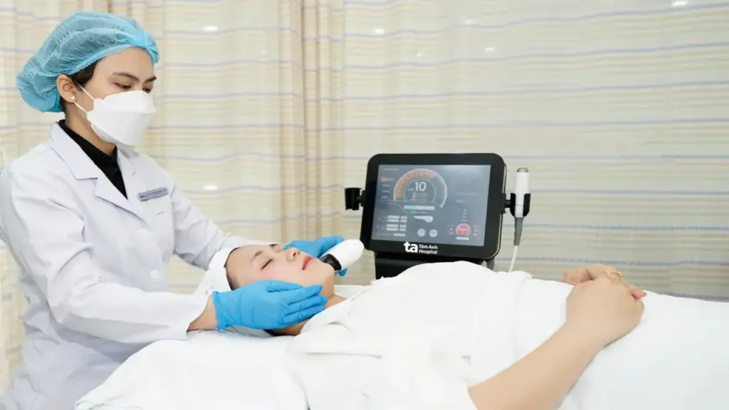 Da chưa chảy xệ có cần nâng cơ?