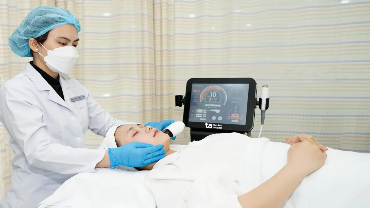 Da chưa chảy xệ có cần nâng cơ?