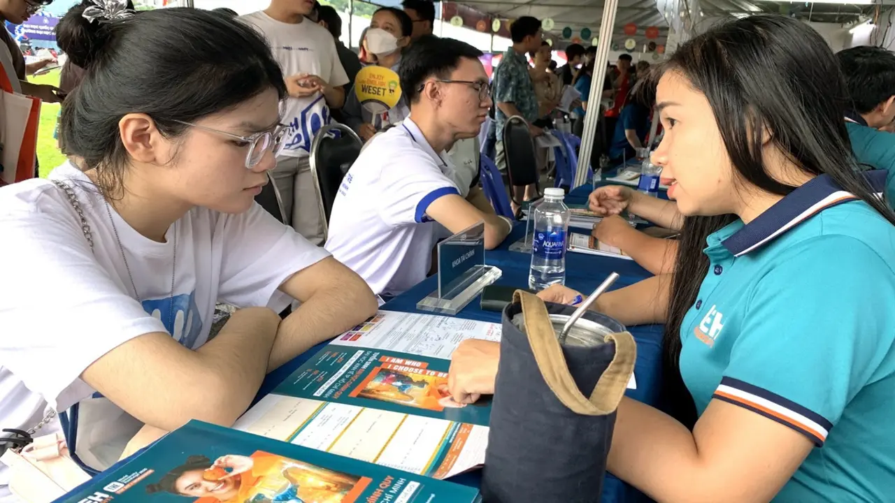 Đại học Kinh tế TP.HCM đổi cách tuyển sinh 2026, xét tuyển tích hợp chiếm 95%