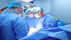 Đặt thể hang nhân tạo, bệnh nhân 61 tuổi bật tắt được 'bản lĩnh đàn ông'