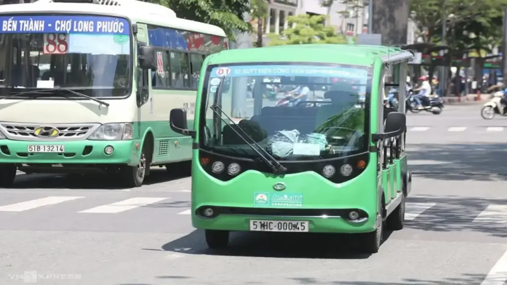 'Để buýt mini hiệu quả thì phải hạn chế xe cá nhân'