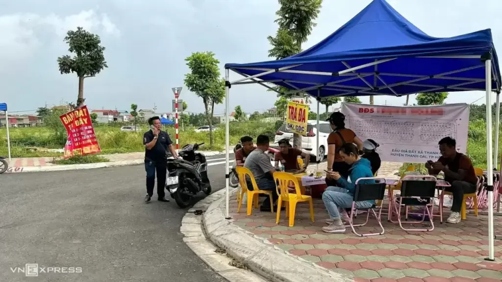 Đề xuất nâng tiền cọc, đẩy mạnh đấu giá đất online để ngăn gian lận