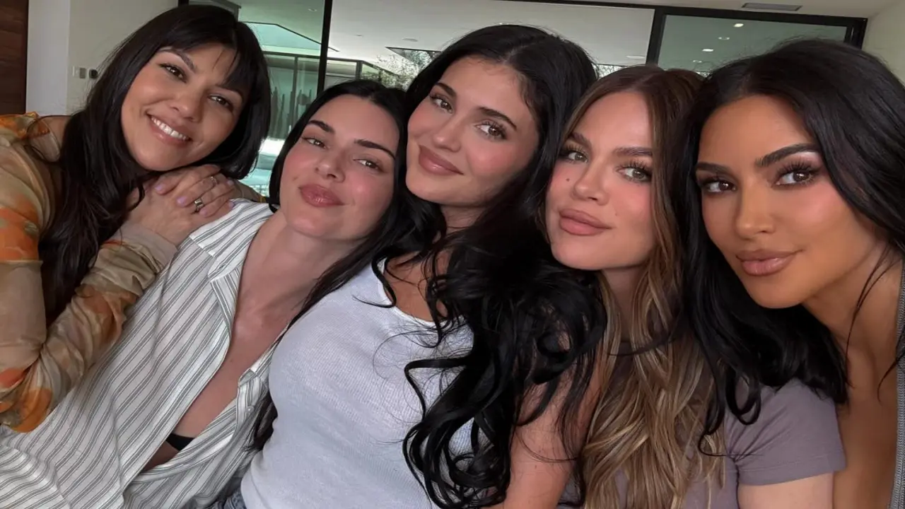 Đời sống tình cảm của chị em nhà Kardashian