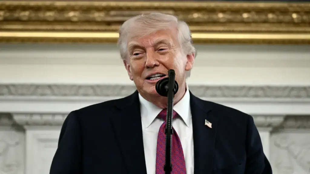 Động lực thúc đẩy ông Trump gia hạn lệnh ngừng bắn với Iran