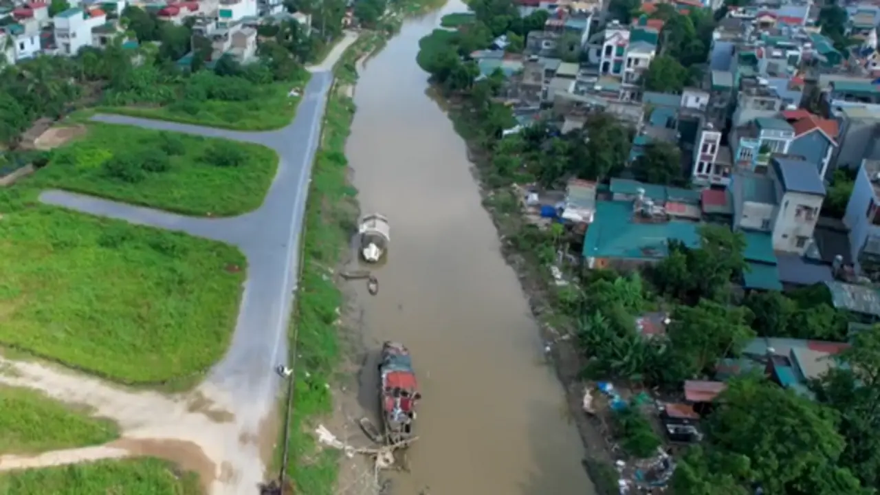 Dự án khu đô thị ven sông Hạc "mắc cạn" sau 16 năm: dân đi không được, ở không xong