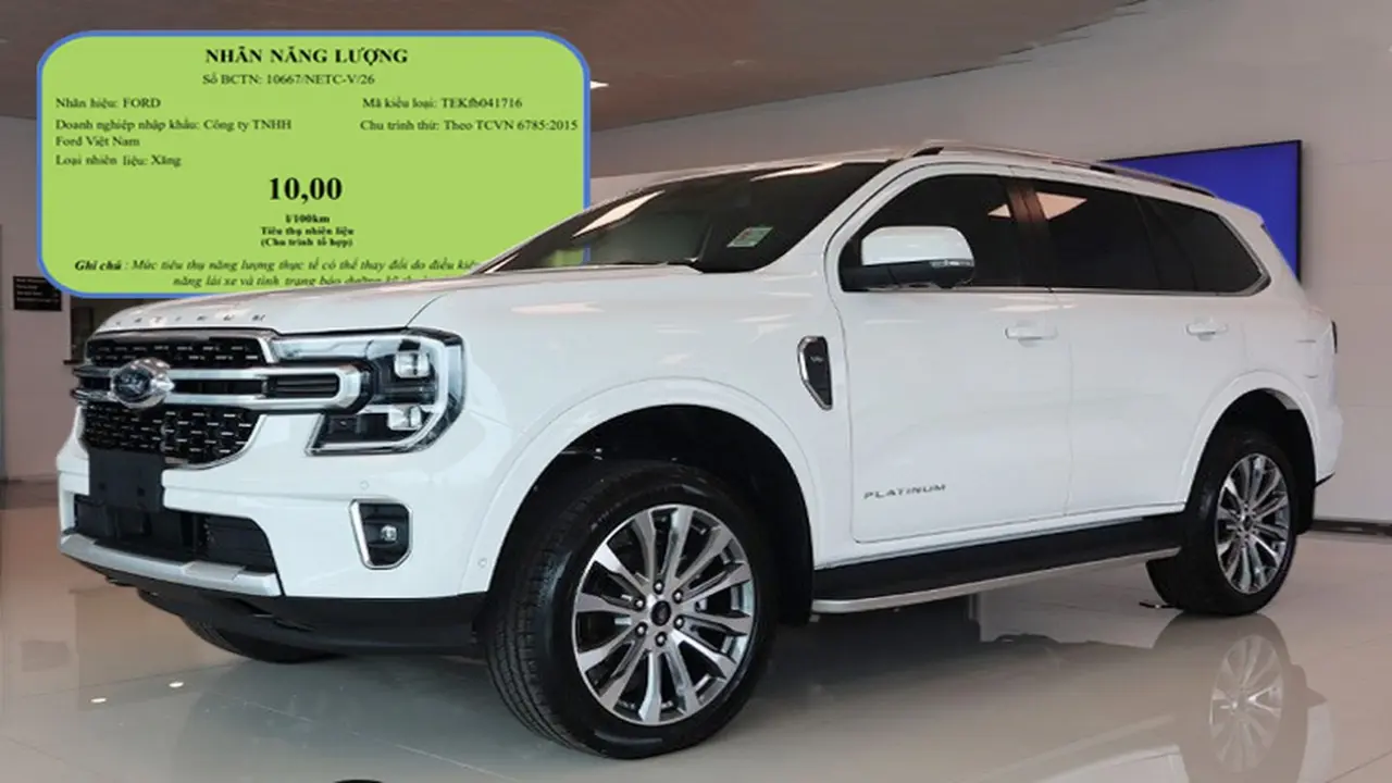 Ford Everest sắp có bản máy xăng ở Việt Nam, đi 100km tiêu thụ 10 lít nhiên liệu