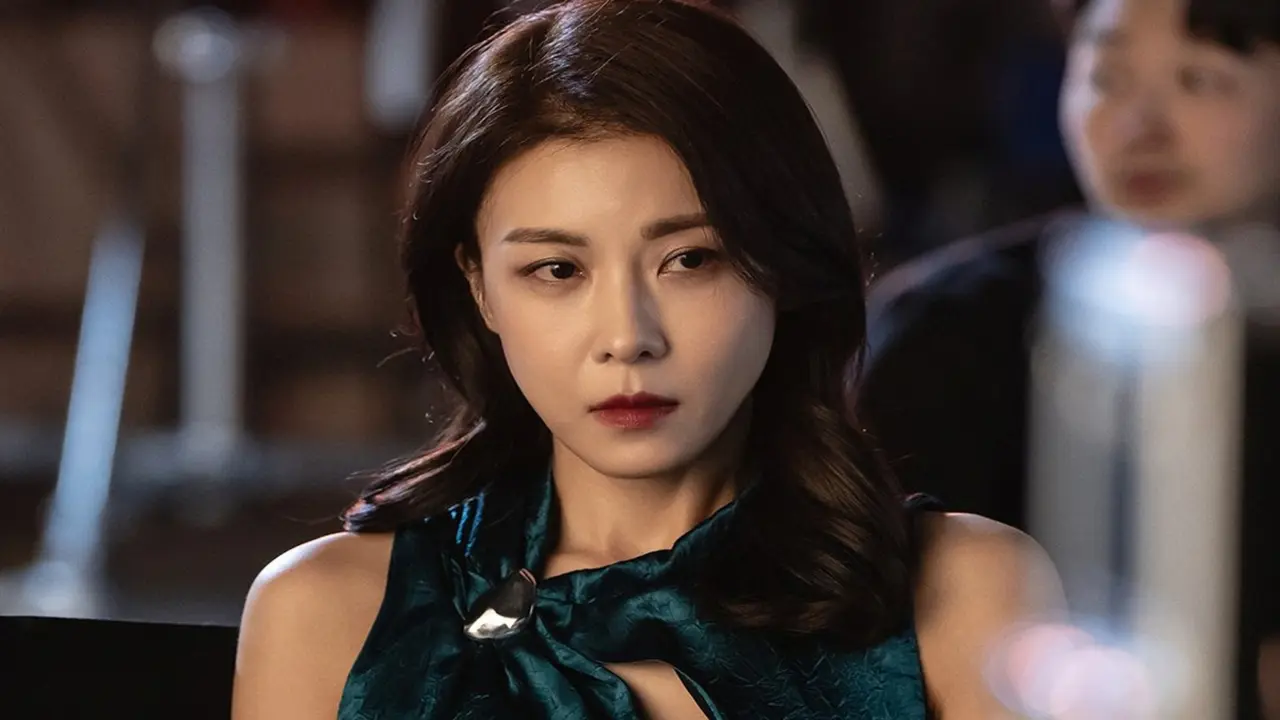 Ha Ji Won đáng sợ và đầy toan tính trong Climax