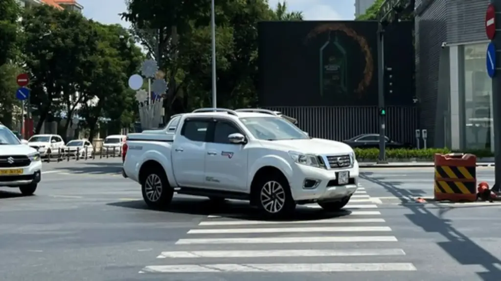 Hà Nội đề xuất 'giải cứu' xe bán tải, cho phép lưu thông như ô tô con