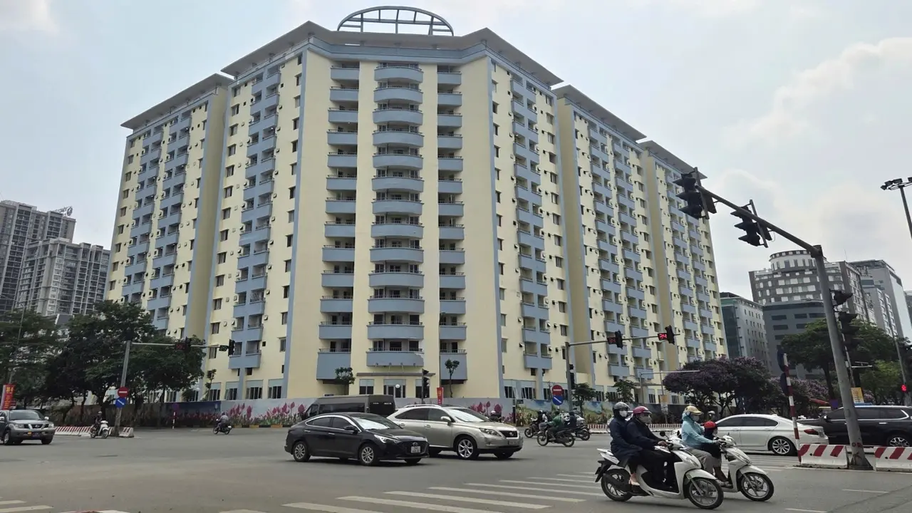 Hà Nội 'hồi sinh' nhà tái định cư bỏ hoang hàng chục năm