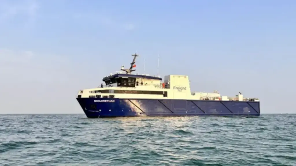 Hai tàu vận tải quan trọng với quần đảo Scilly được đóng tại TP.HCM