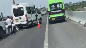 Hai vụ tai nạn liên tiếp trên cao tốc TP.HCM - Trung Lương khiến giao thông tê liệt