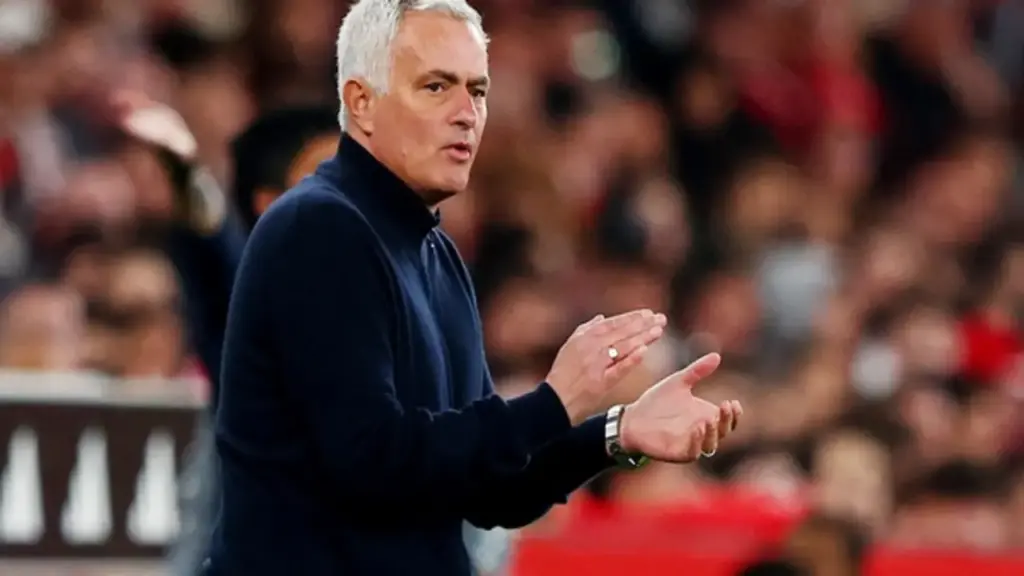 HLV Gattuso cay đắng từ chức, lộ ứng viên bất ngờ dẫn dắt đội tuyển &Yacute;: Có cả ông Mourinho!