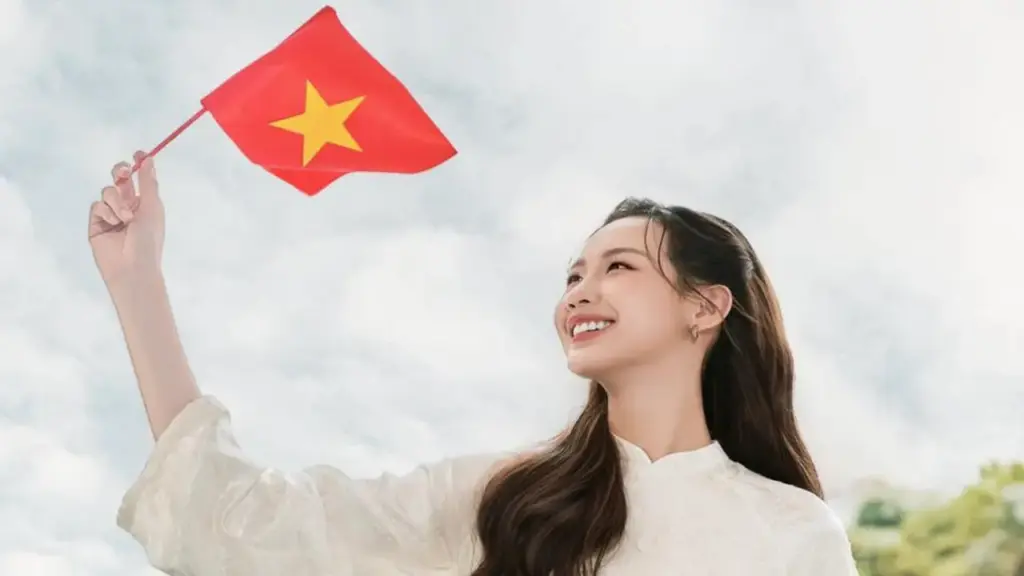 Hoa hậu Bảo Ngọc: Yêu nước không chỉ tự hào, mà còn sống trách nhiệm và cống hiến