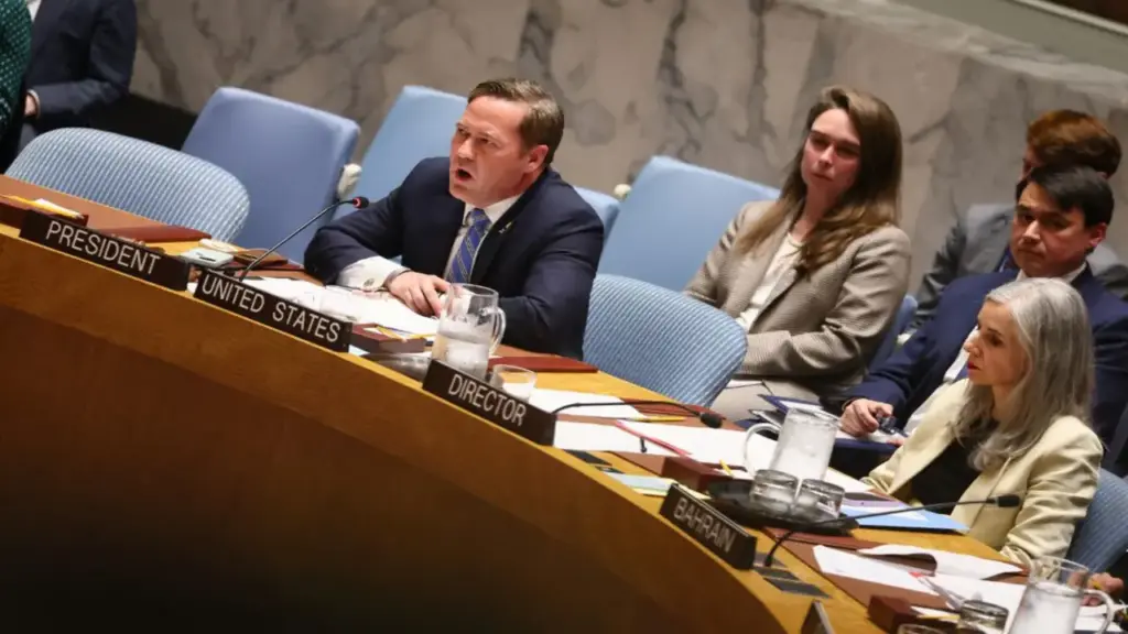 Hội đồng Bảo an bàn nghị quyết lập lực lượng bảo vệ eo biển Hormuz, Iran cảnh báo 'đừng khiêu khích'