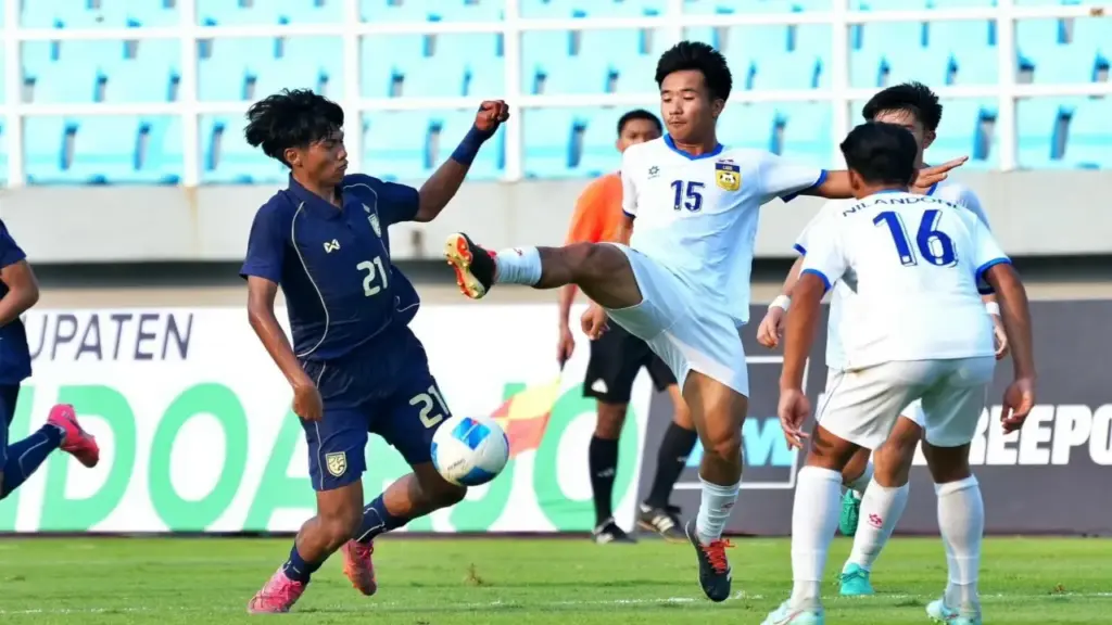 Lào loại Thái Lan ở giải U17 Đông Nam Á