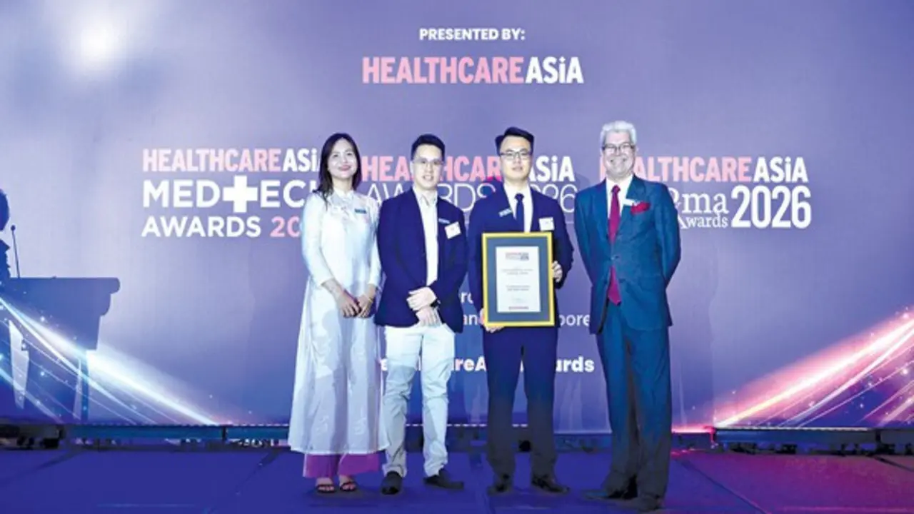 Long Châu tiếp tục 'giữ chuỗi' là nhà thuốc Việt Nam 2 năm liên tiếp thắng giải thưởng lớn tại Healthcare Asia Pharma Award