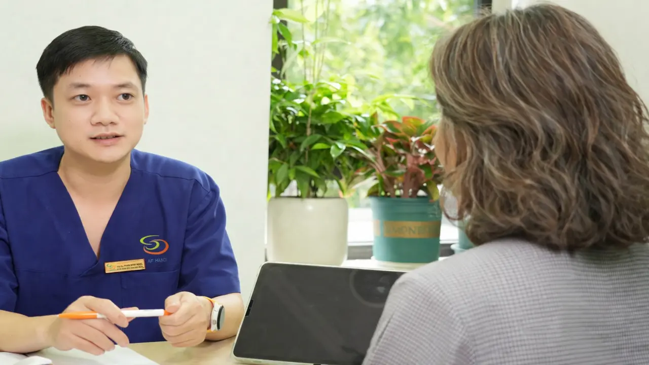 Mất ngủ vì bốc hỏa, nữ Việt kiều về nước điều trị mãn kinh