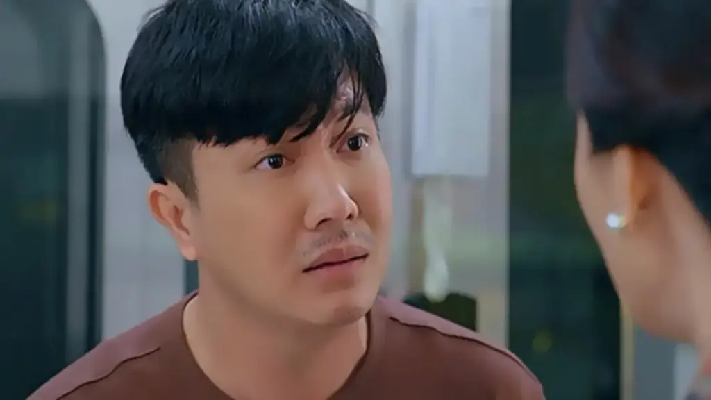 Nam diễn viên lên tiếng về vai diễn vướng tranh cãi trong phim Việt đang gây sốt