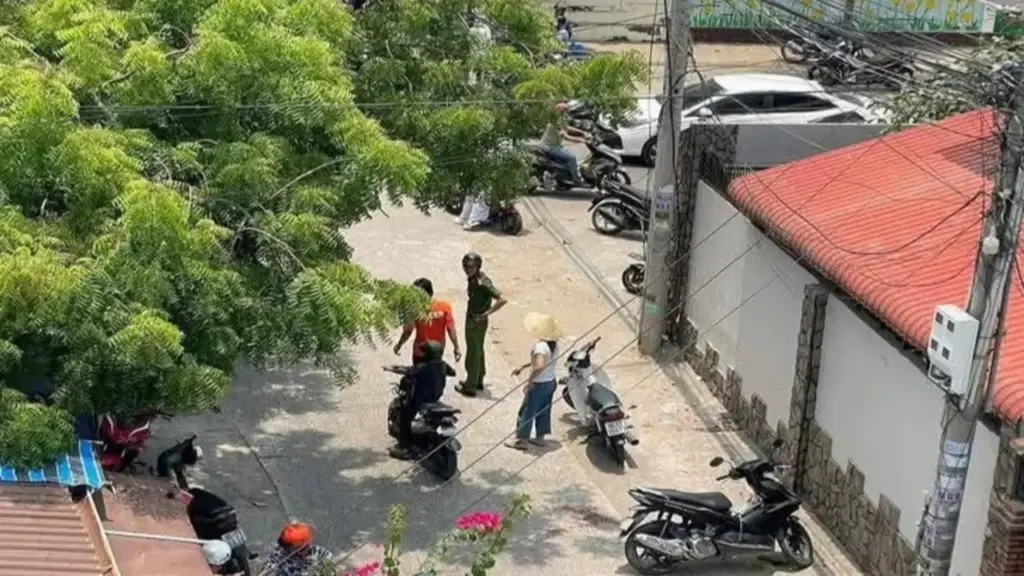 Nam sinh lớp 9 bị bạn đâm tử vong