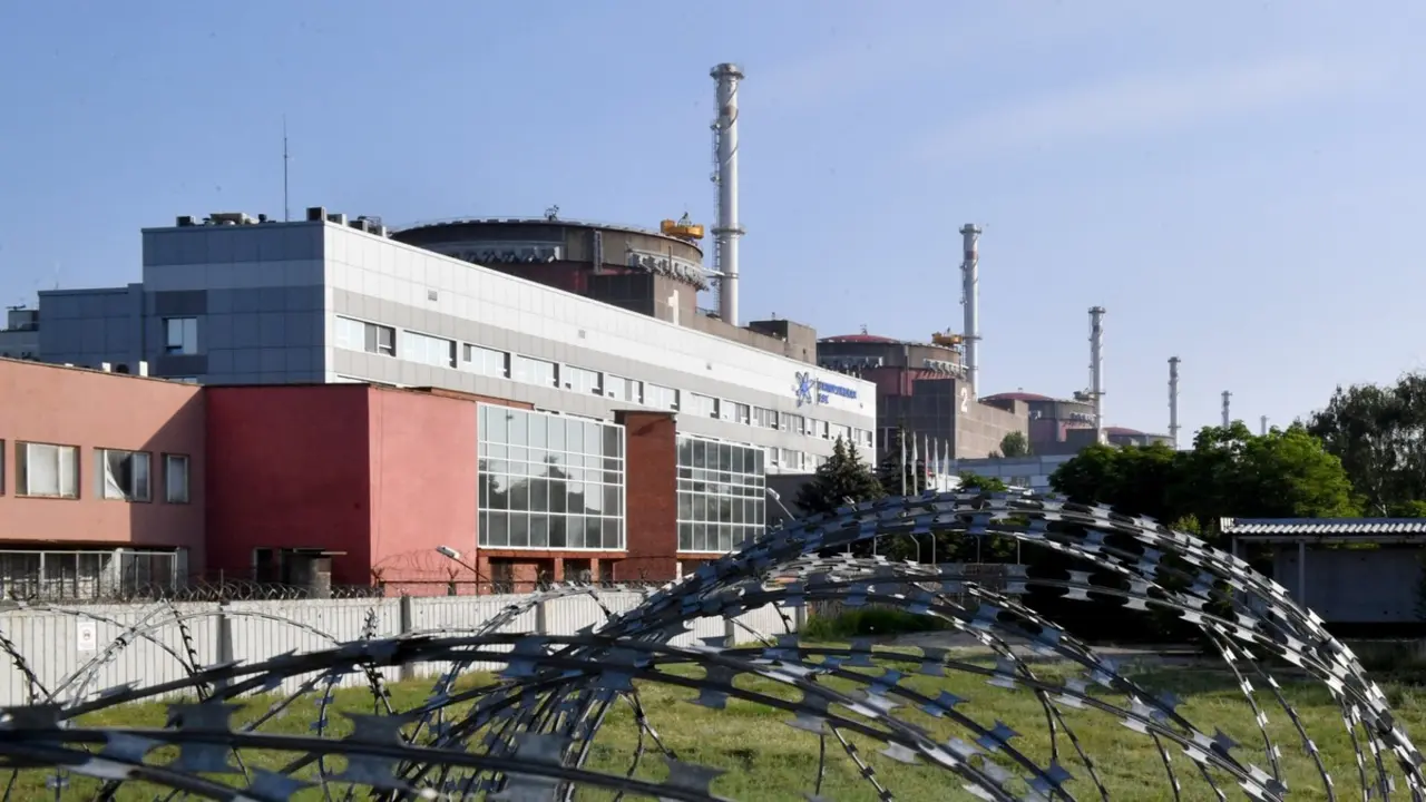 Nga tố Ukraine tập kích nhà máy hạt nhân, khiến nhân viên thiệt mạng