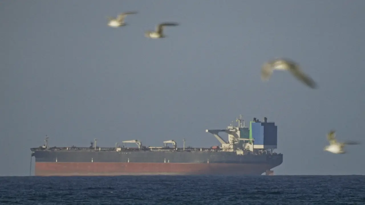 Ngày hỗn loạn ở eo biển Hormuz