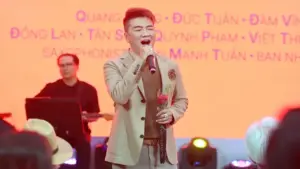 Nghệ sĩ tưởng nhớ 25 năm nhạc sĩ Trịnh Công Sơn qua đời