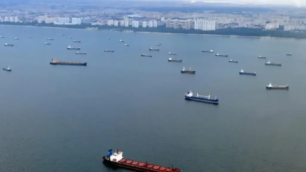 Ngoại trưởng Indonesia lên tiếng về thông tin muốn thu phí qua eo biển Malacca