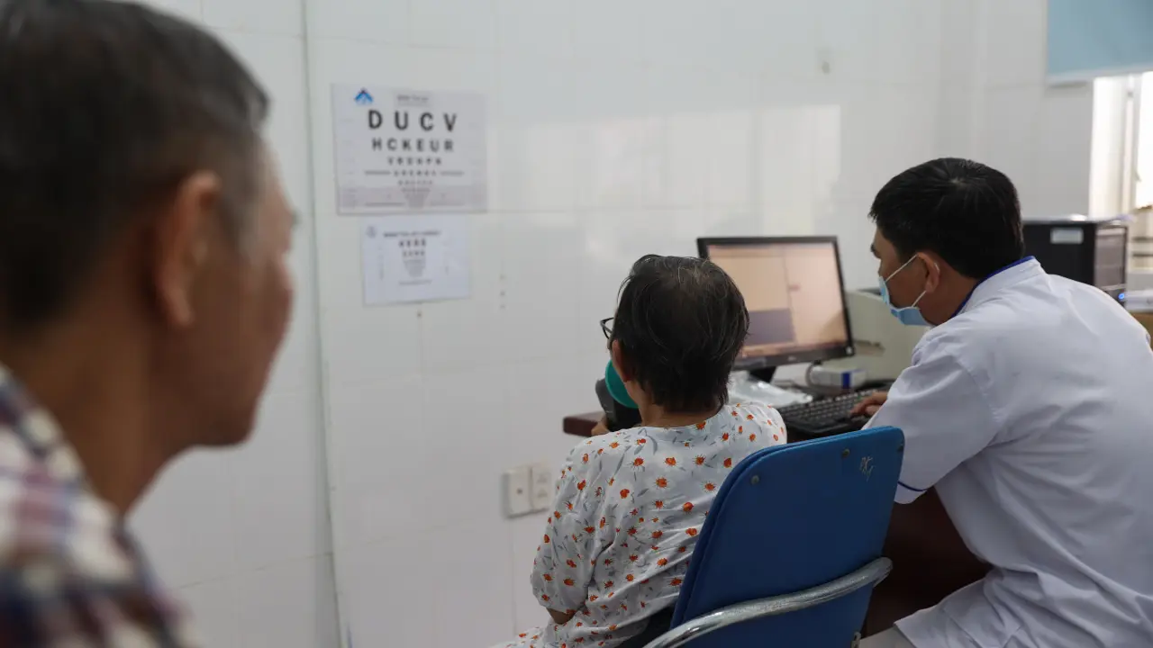 Người Việt đối mặt 'chưa già đã yếu'
