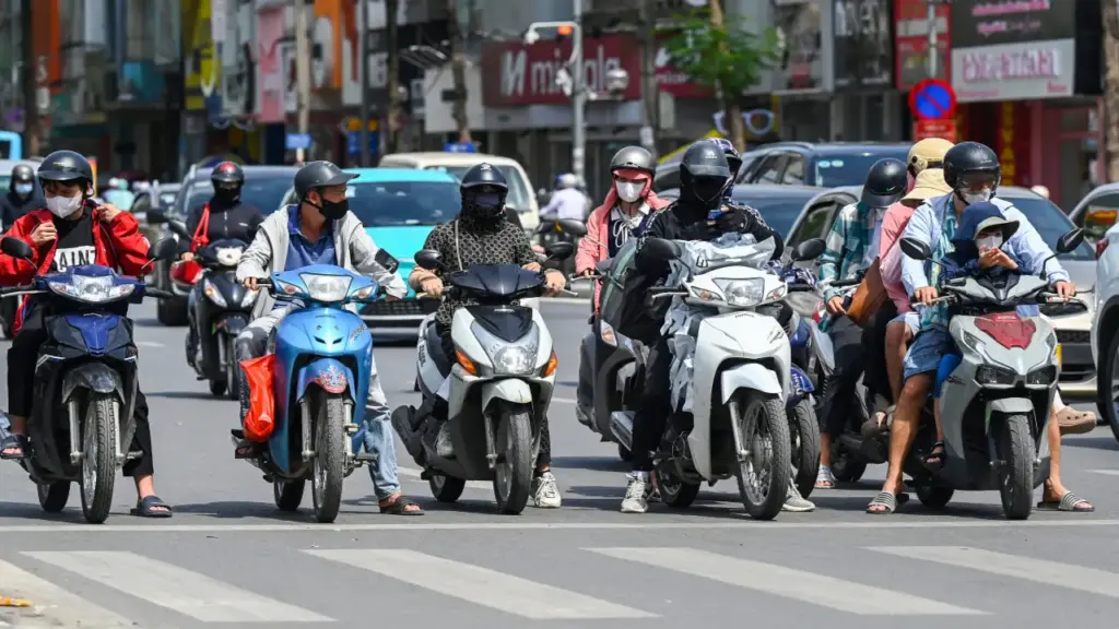 Nhiệt độ nhiều nơi vượt 40 độ C