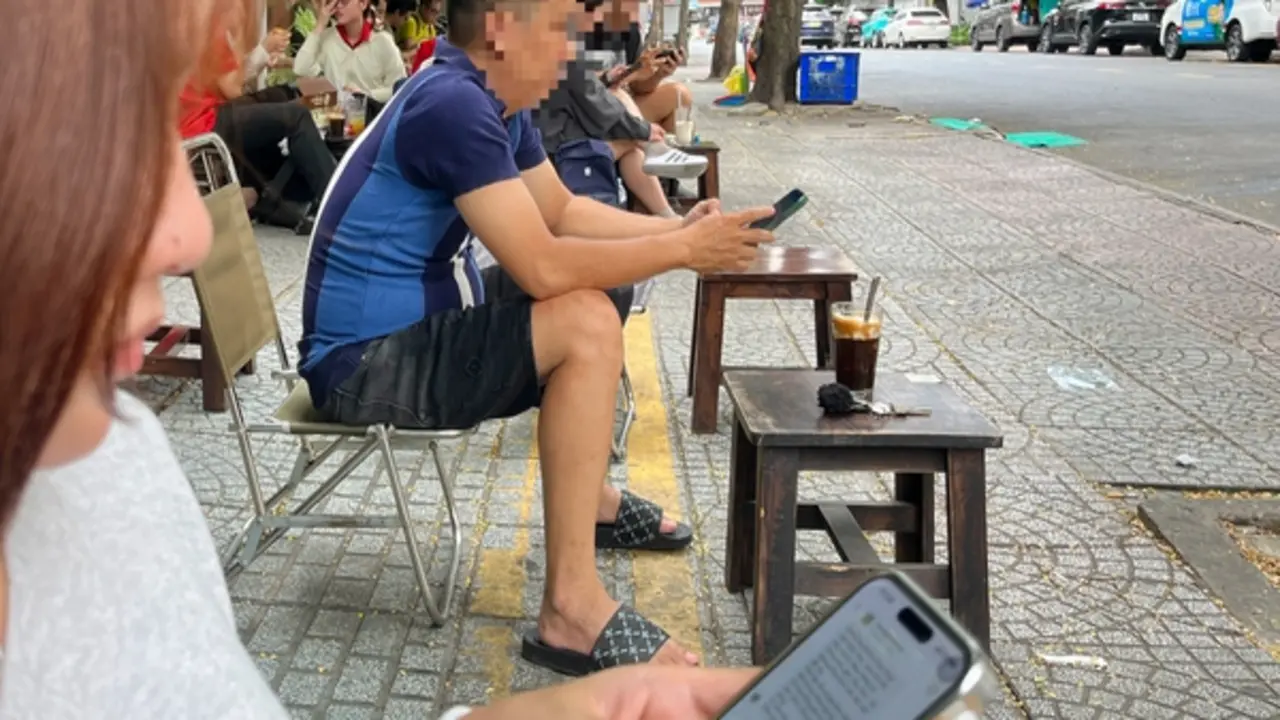 Nhiều người không biết phải làm gì nếu không có điện thoại