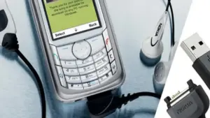 Những cổng sạc điện thoại kỳ lạ trước thời USB-C