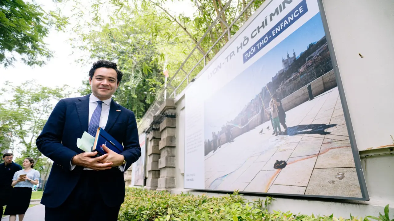 Những hình ảnh lạ mà quen của TP.HCM và Lyon